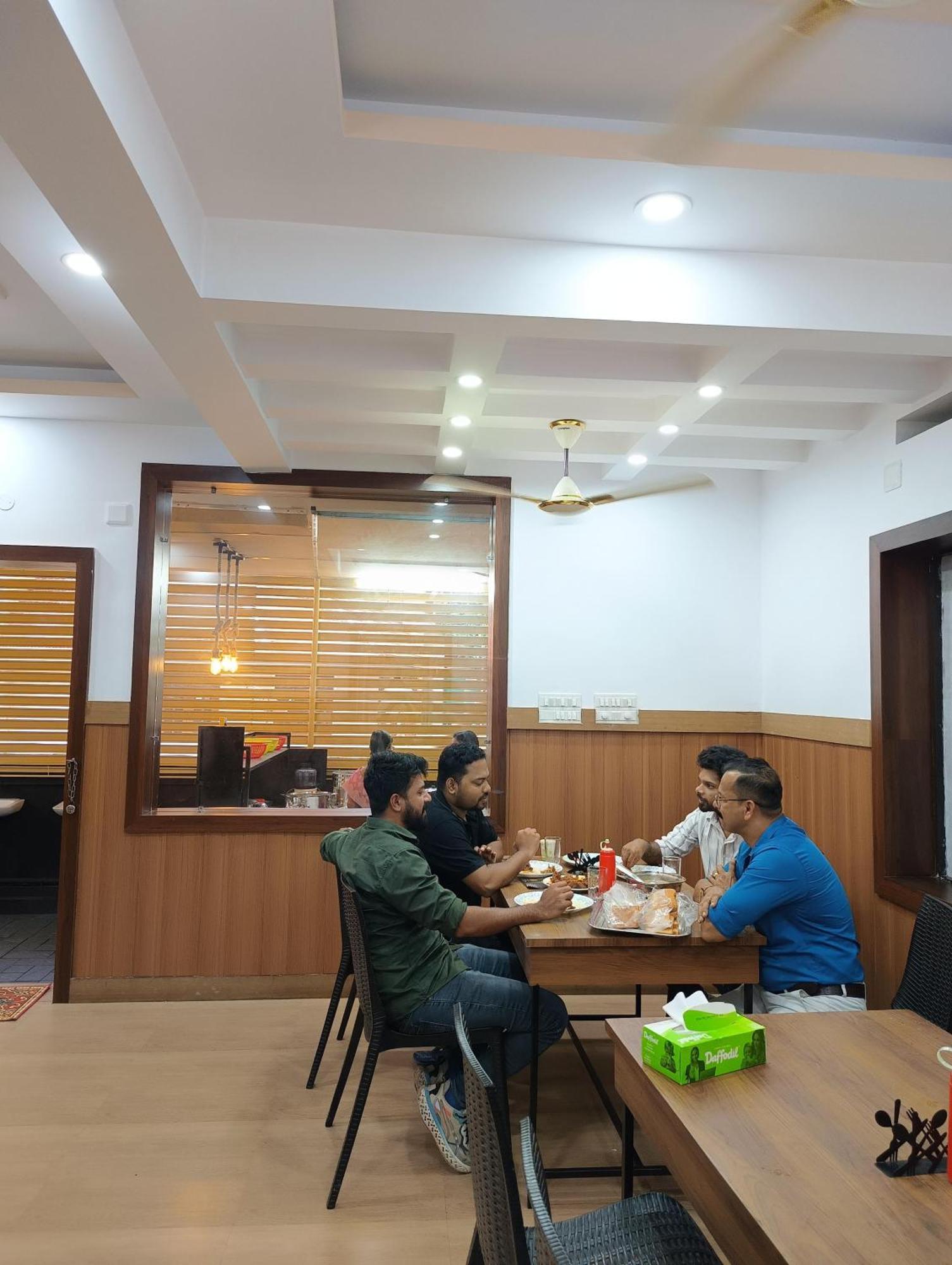 Blue Bell Cochin Airport Hotel Nedumbassery Kültér fotó