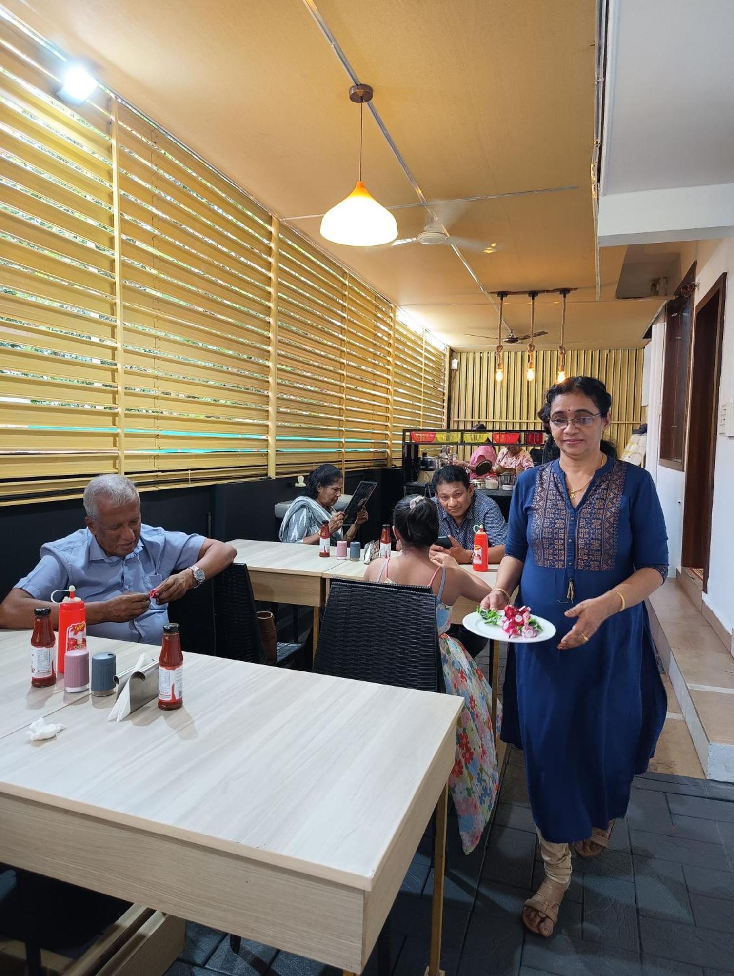 Blue Bell Cochin Airport Hotel Nedumbassery Kültér fotó