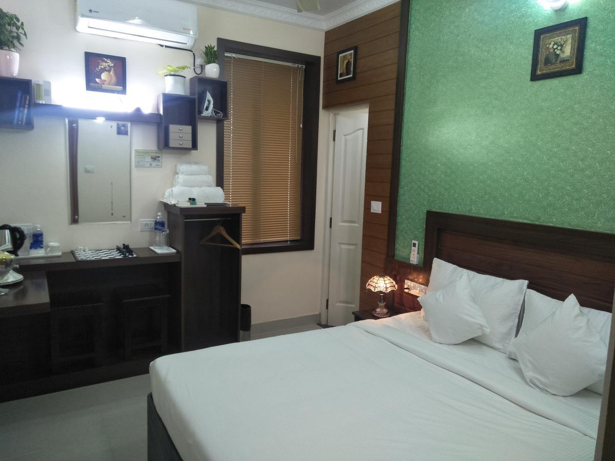 Blue Bell Cochin Airport Hotel Nedumbassery Kültér fotó