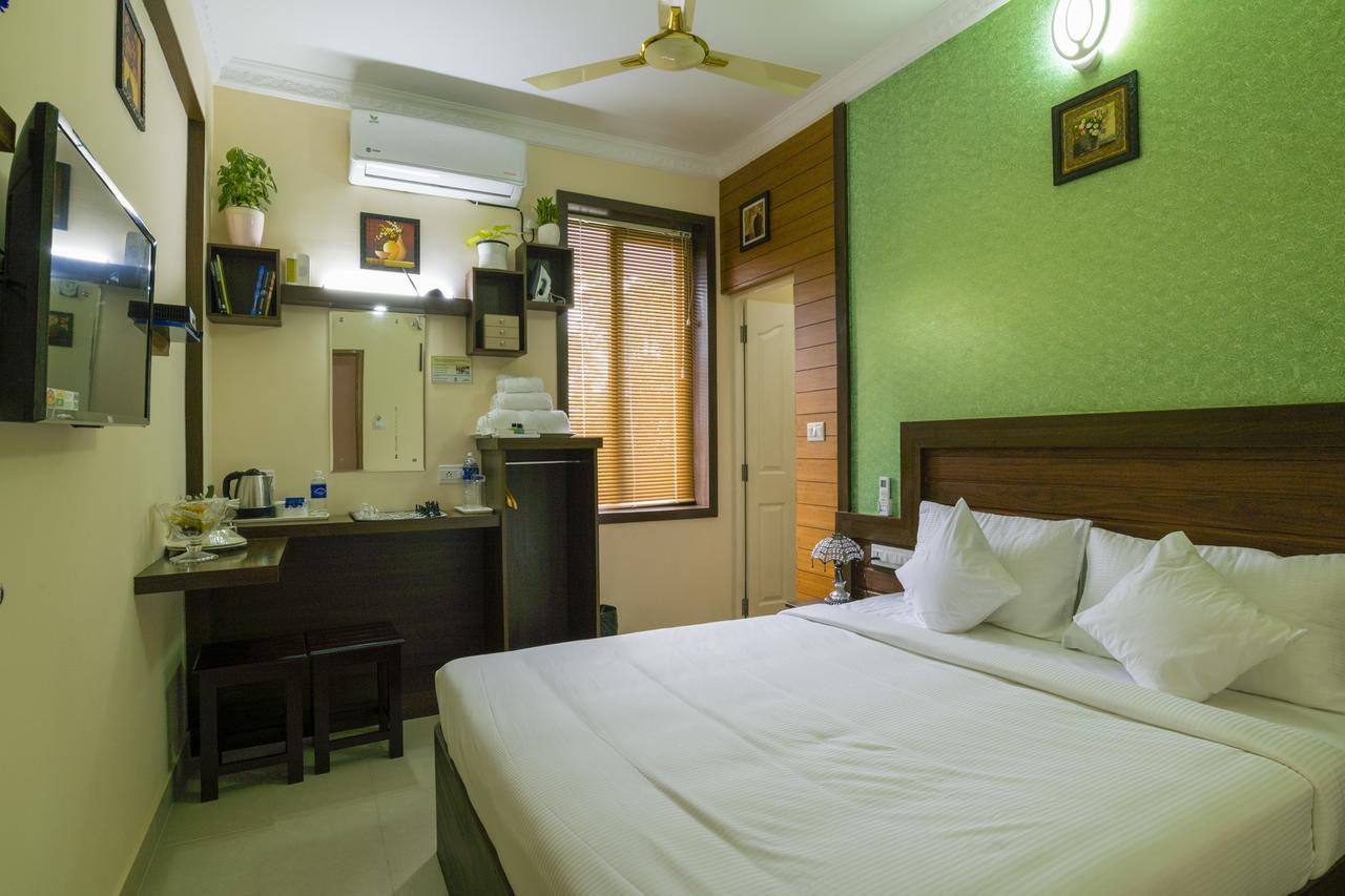 Blue Bell Cochin Airport Hotel Nedumbassery Kültér fotó