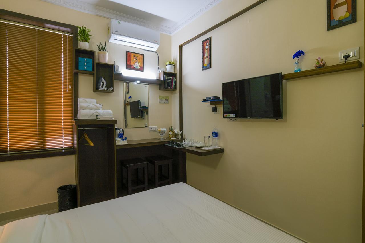 Blue Bell Cochin Airport Hotel Nedumbassery Kültér fotó
