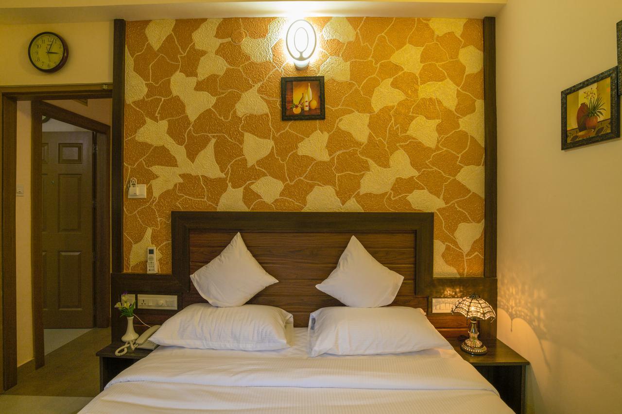 Blue Bell Cochin Airport Hotel Nedumbassery Kültér fotó