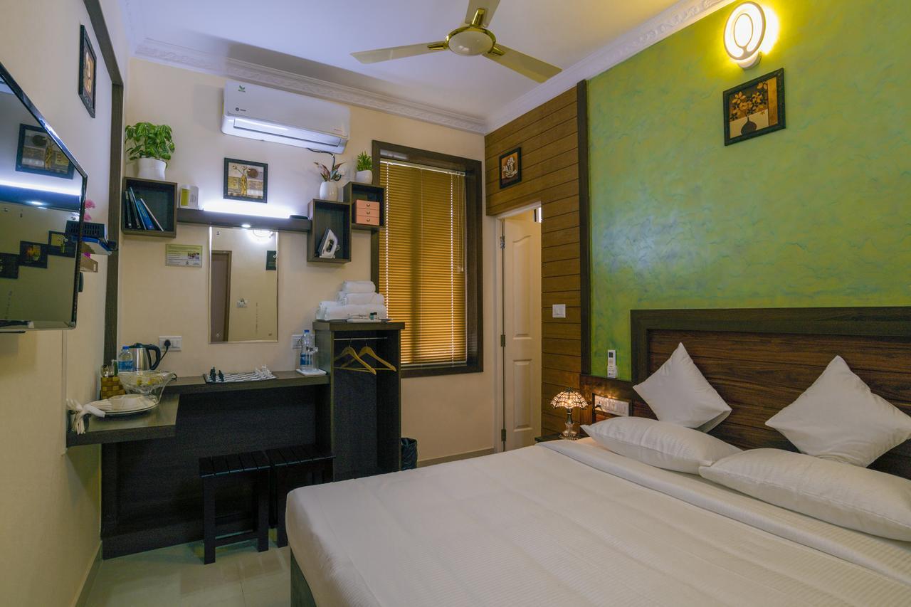 Blue Bell Cochin Airport Hotel Nedumbassery Kültér fotó