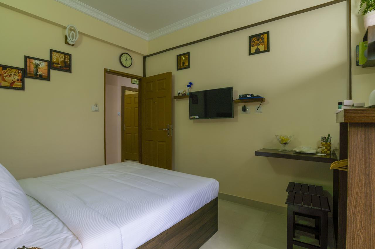 Blue Bell Cochin Airport Hotel Nedumbassery Kültér fotó
